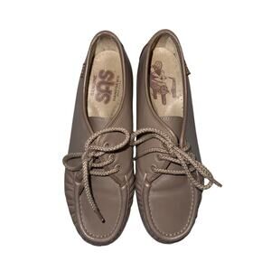 SAS Siesta Lace Up Loafer Beige Womens Size 6 Gently Used